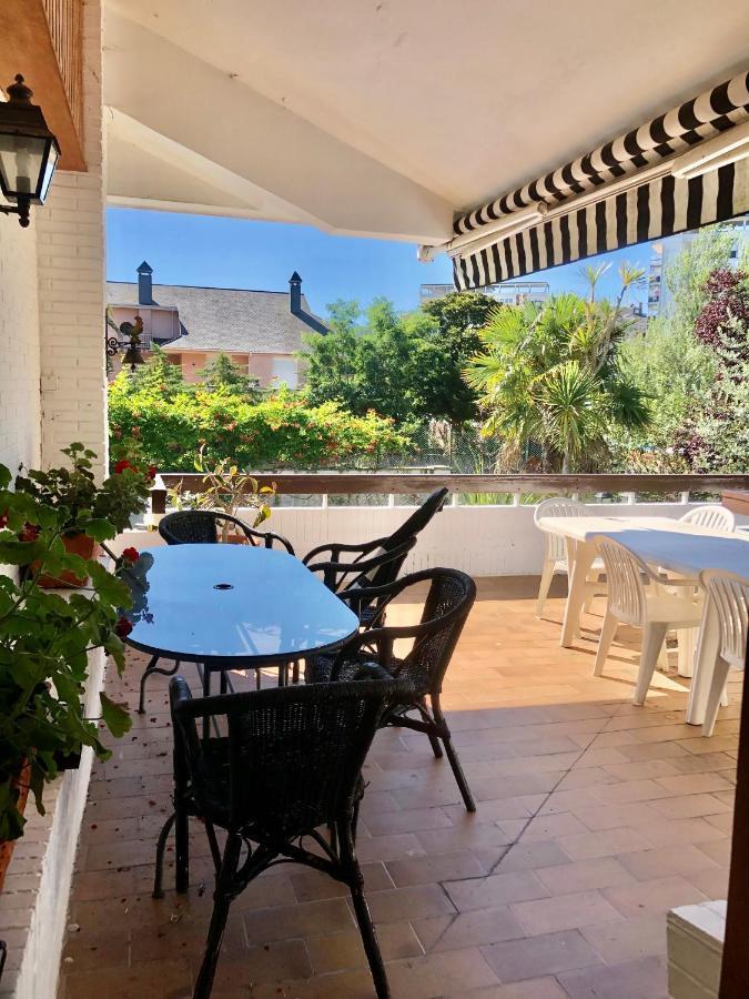 Chalet Al Lado De La Playa Con Piscina Privada, Jardin Y Barbacoa, Fronton, 6 Habitaciones Laredo Buitenkant foto