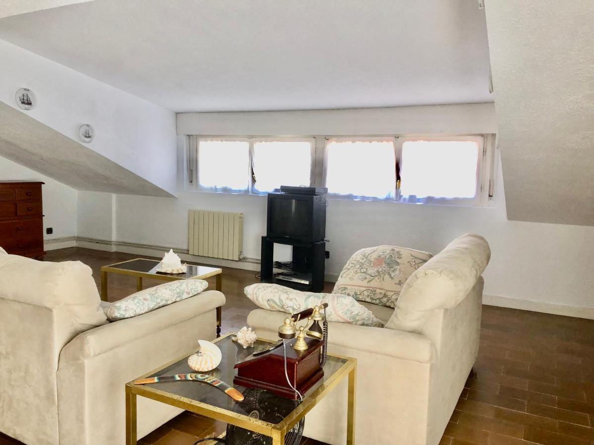 Chalet Al Lado De La Playa Con Piscina Privada, Jardin Y Barbacoa, Fronton, 6 Habitaciones Laredo Buitenkant foto