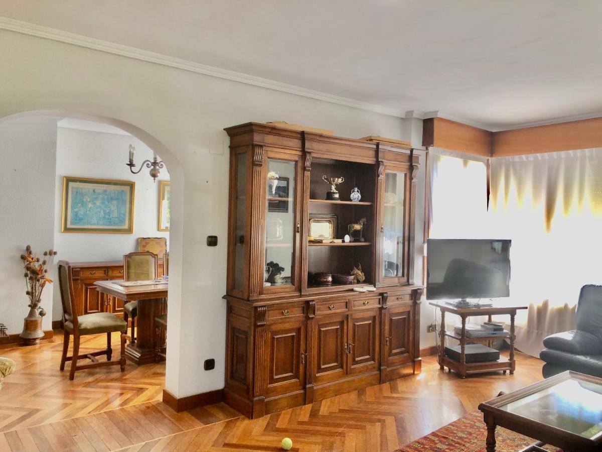 Chalet Al Lado De La Playa Con Piscina Privada, Jardin Y Barbacoa, Fronton, 6 Habitaciones Laredo Buitenkant foto